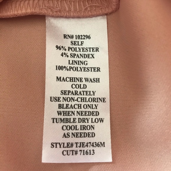 NWT: Peach Connected Apparel dress. Sz. 12 - Picture 6 of 12